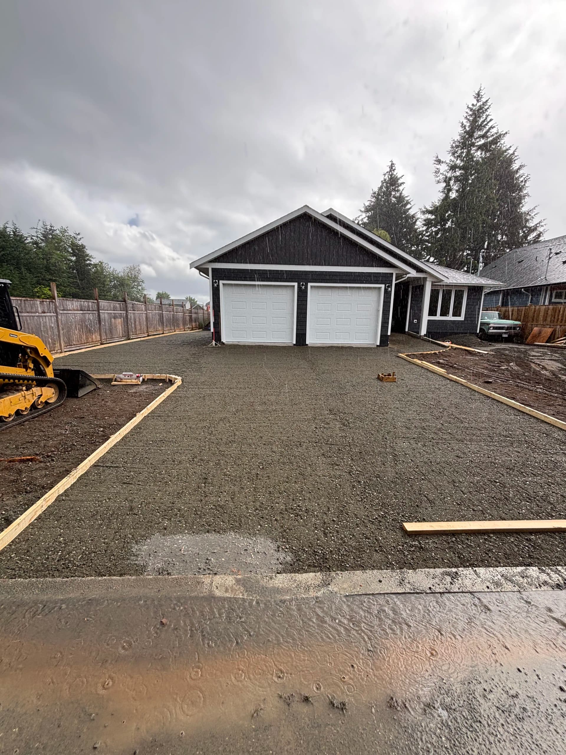 Gallery photos for Asphalt Removal and New Driveway Build in Campbell River: Image #3