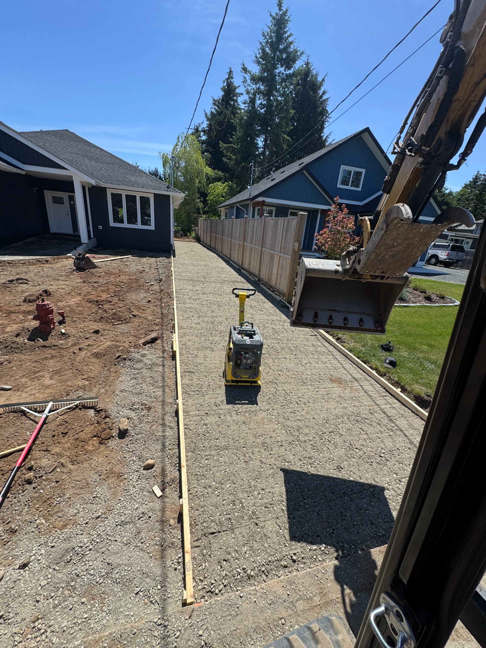 Gallery photos for Asphalt Removal and New Driveway Build in Campbell River: Image #5